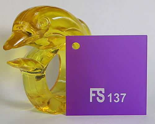 FS 137: Mica màu tím lợt