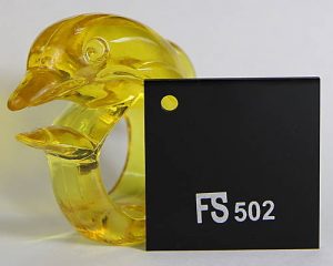 FS 502: Mica màu đen